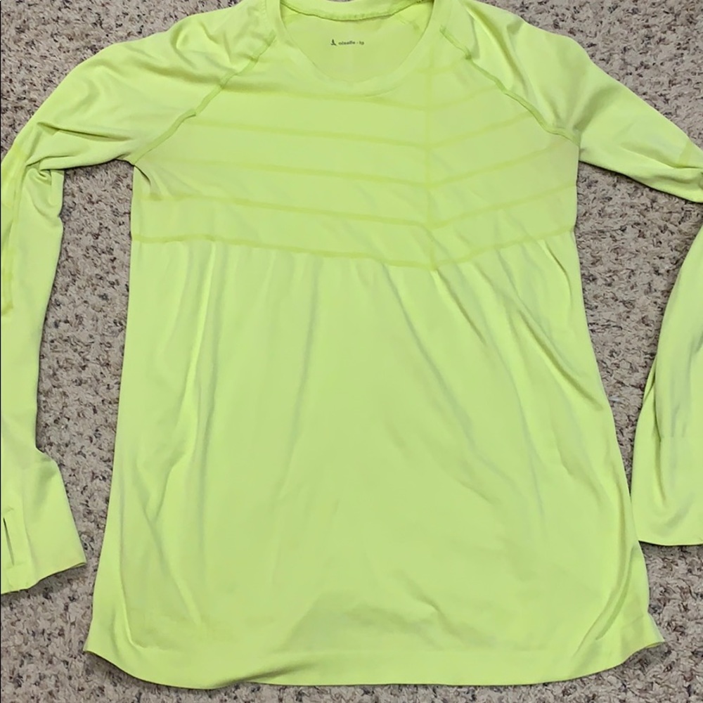 Oiselle long sleeve top